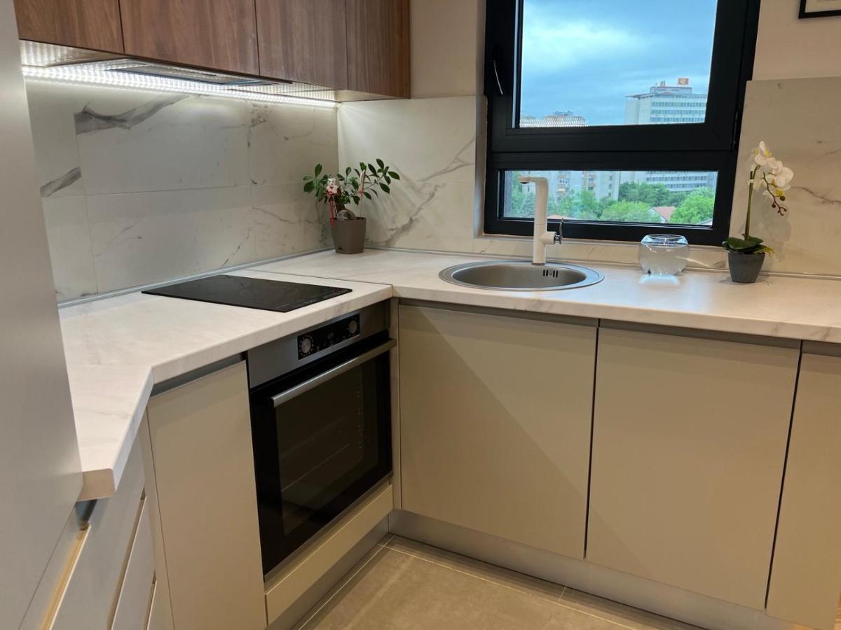 Maria'S Elite Luxury Apartment Skopje Ngoại thất bức ảnh
